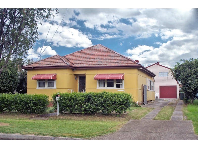 4 Lavender Avenue, Punchbowl NSW 2196