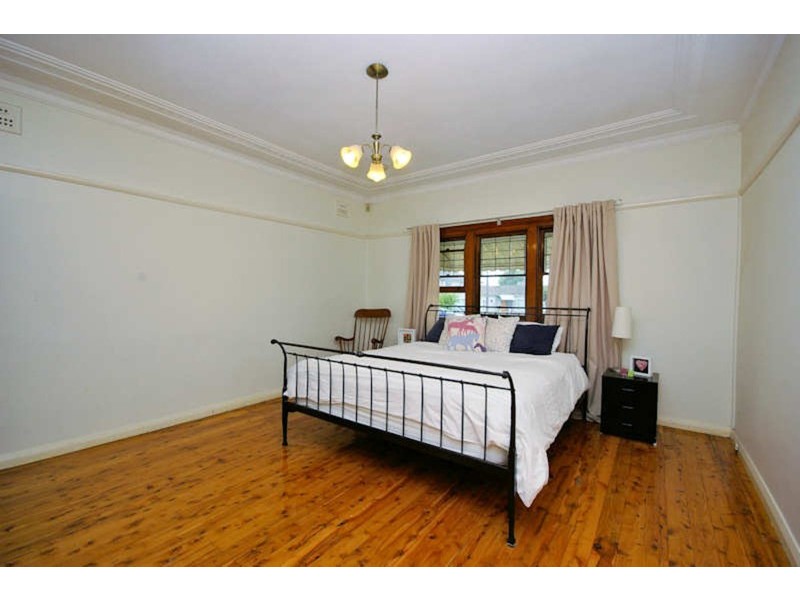 4 Lavender Avenue, Punchbowl NSW 2196