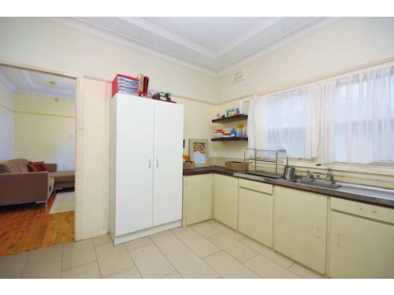 4 Lavender Avenue, Punchbowl NSW 2196