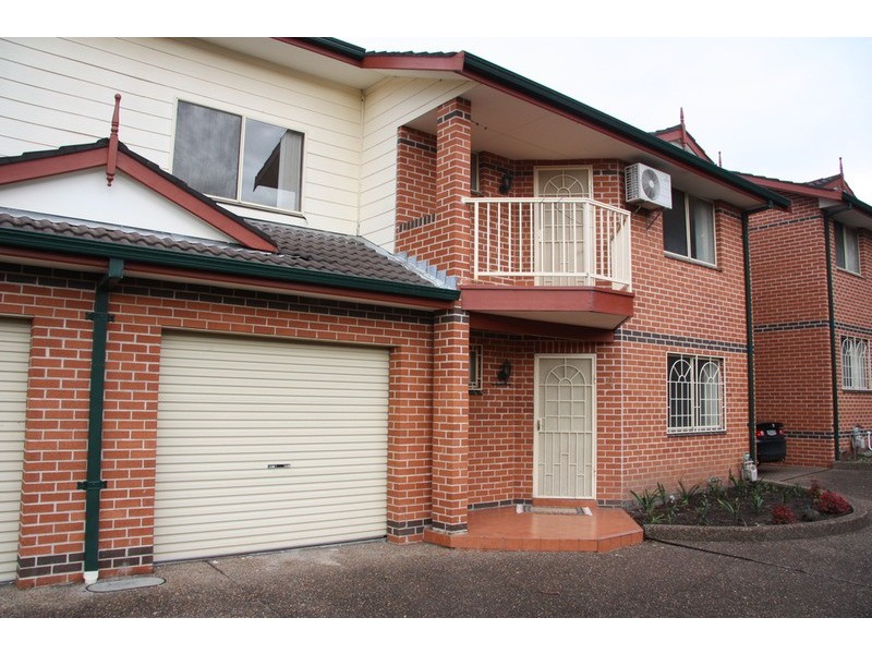 4/78 Highclere Avenue, Punchbowl NSW 2196