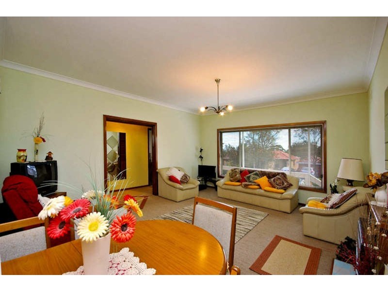 24 Shirley Avenue, Roselands NSW 2196