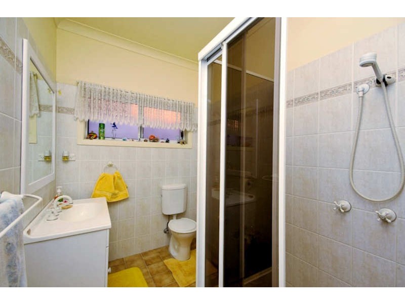 24 Shirley Avenue, Roselands NSW 2196