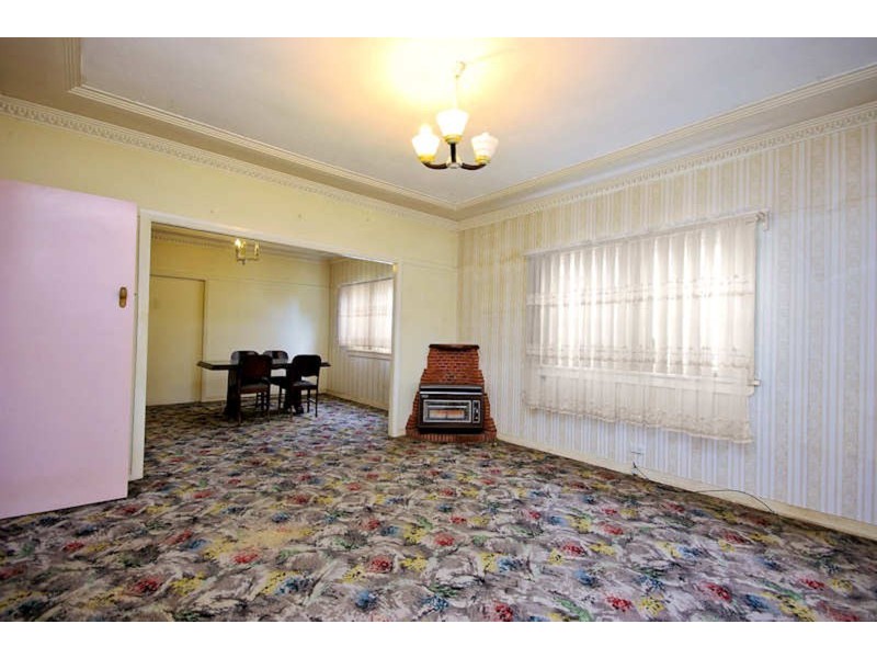 10 Linden Avenue, Punchbowl NSW 2196