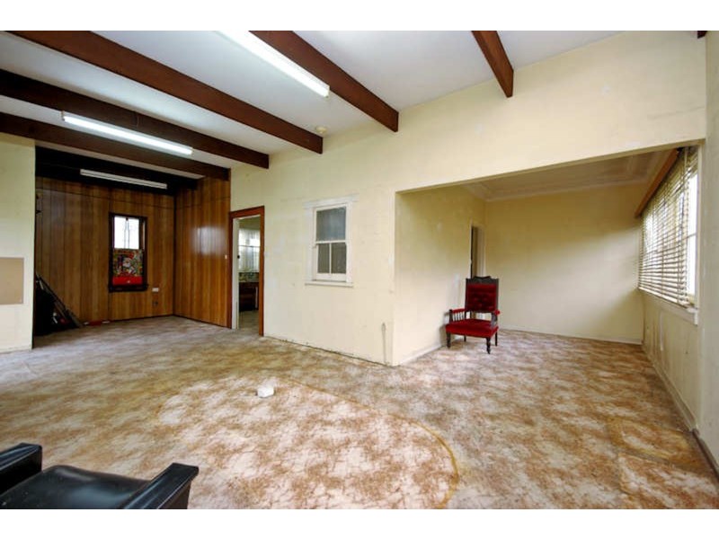 10 Linden Avenue, Punchbowl NSW 2196