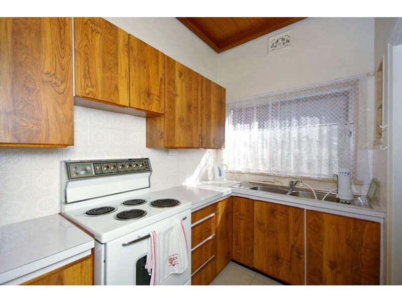 60 GOWRIE  Avenue, Punchbowl NSW 2196