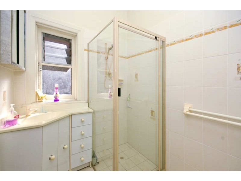 60 GOWRIE  Avenue, Punchbowl NSW 2196