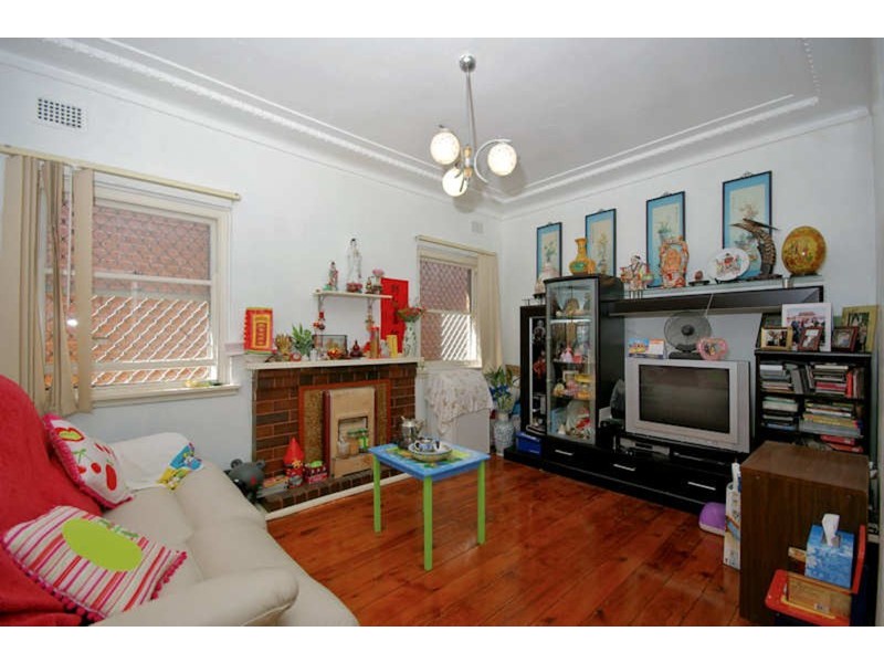 1332 CANTERBURY  Road, Punchbowl NSW 2196