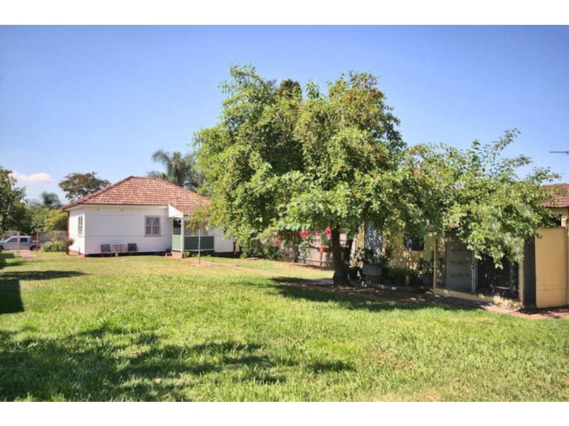 37 CHRISTIAN Road, Punchbowl NSW 2196