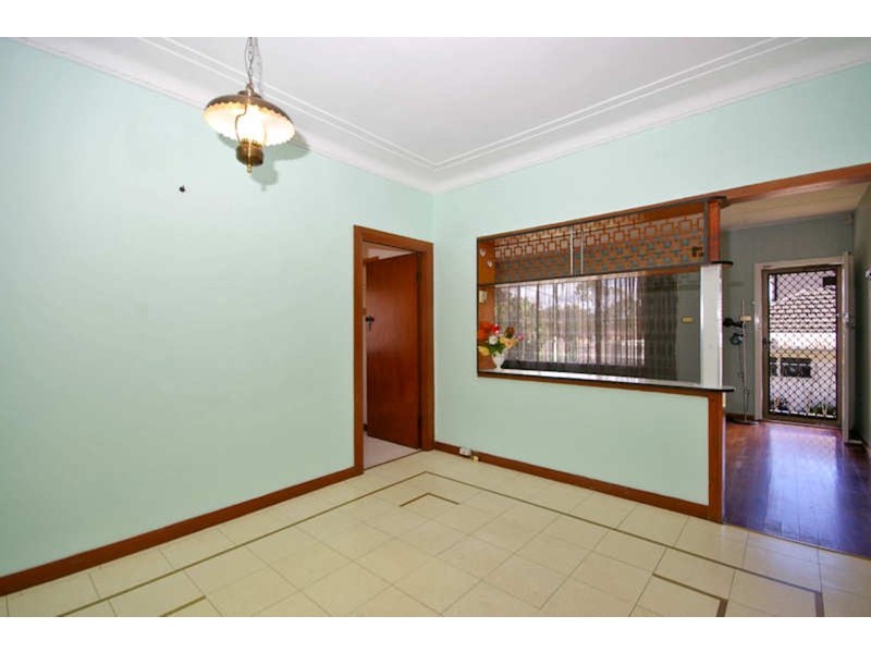 33 PAYTEN  Avenue, Roselands NSW 2196