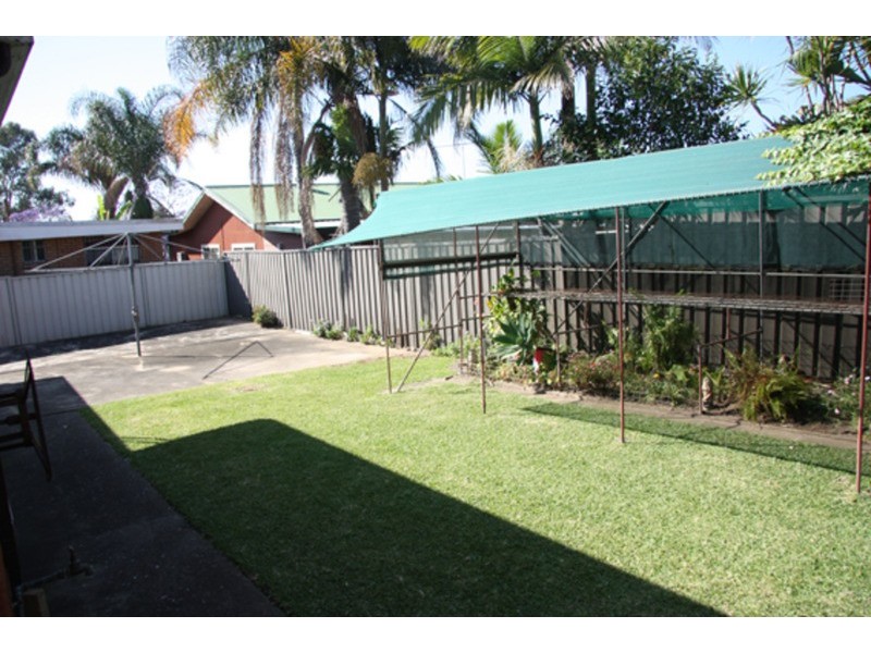 2 kelly Place, Mount Pritchard NSW 2170