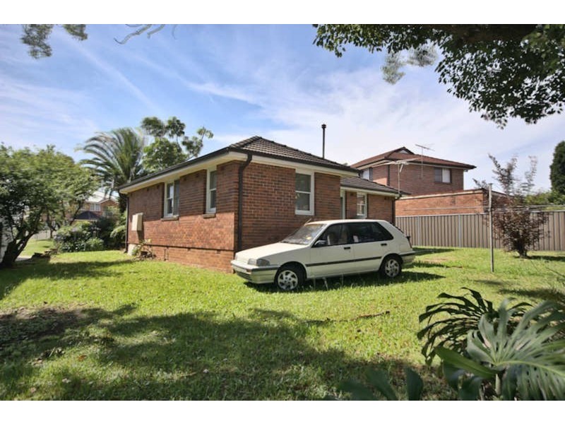 8 TUSMORE  Street, Punchbowl NSW 2196