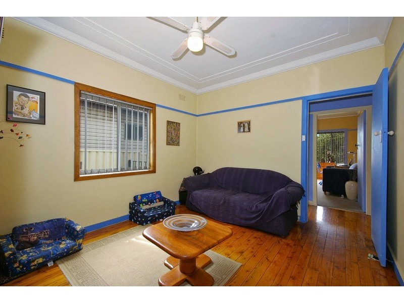 5 Parkland Avenue, Punchbowl NSW 2196