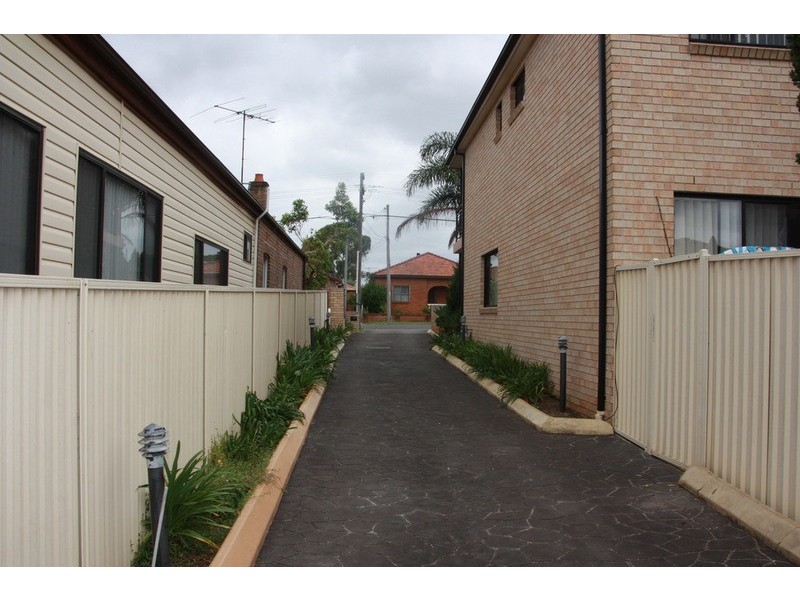 3/6 LANCELOT  Street, Punchbowl NSW 2196