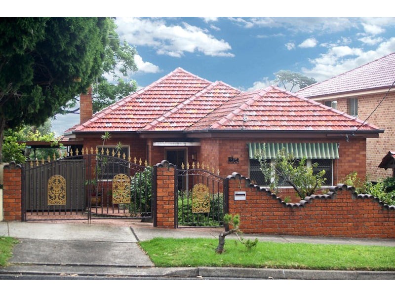 4 NOCKOLDS  Avenue, Punchbowl NSW 2196