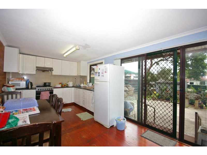 4 NOCKOLDS  Avenue, Punchbowl NSW 2196