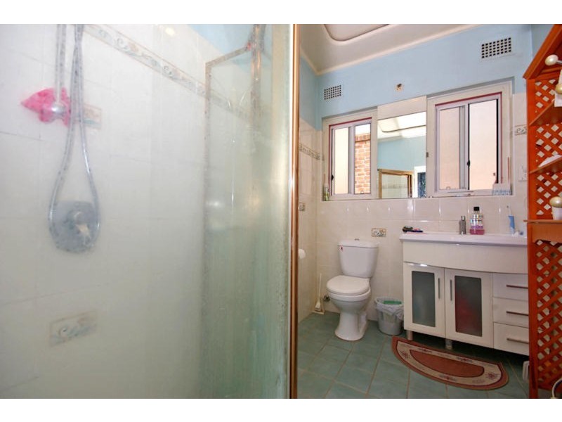 4 NOCKOLDS  Avenue, Punchbowl NSW 2196