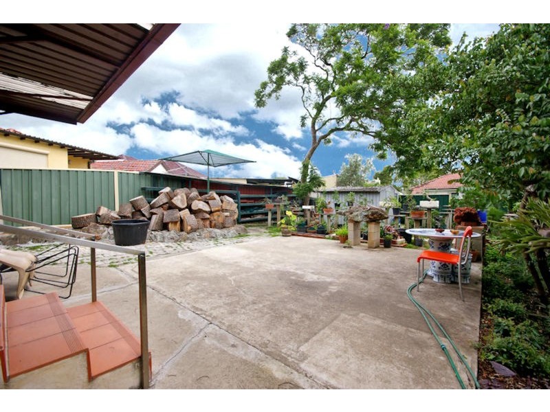 4 NOCKOLDS  Avenue, Punchbowl NSW 2196