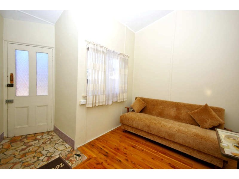 60 GOWRIE  Avenue, Punchbowl NSW 2196