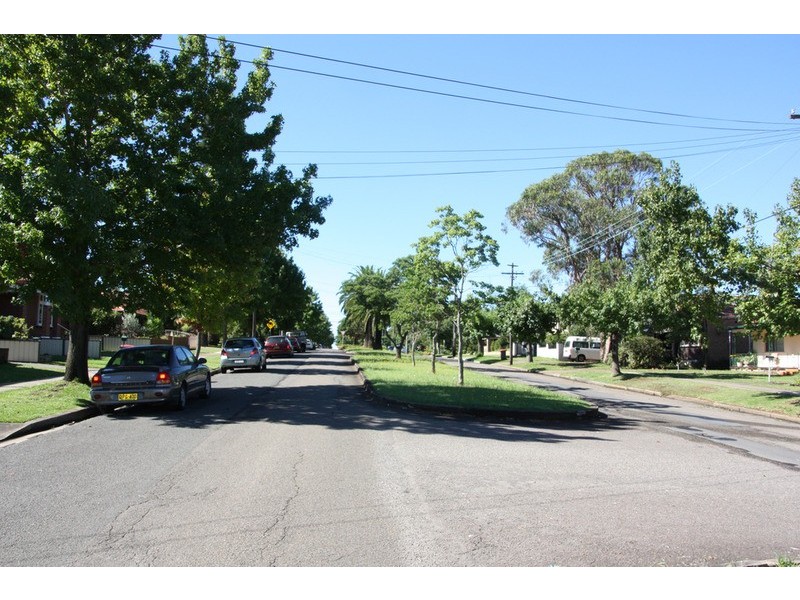 4/20 Broadway, Punchbowl NSW 2196