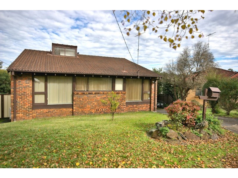 9 ROBIN Place, Roselands NSW 2196