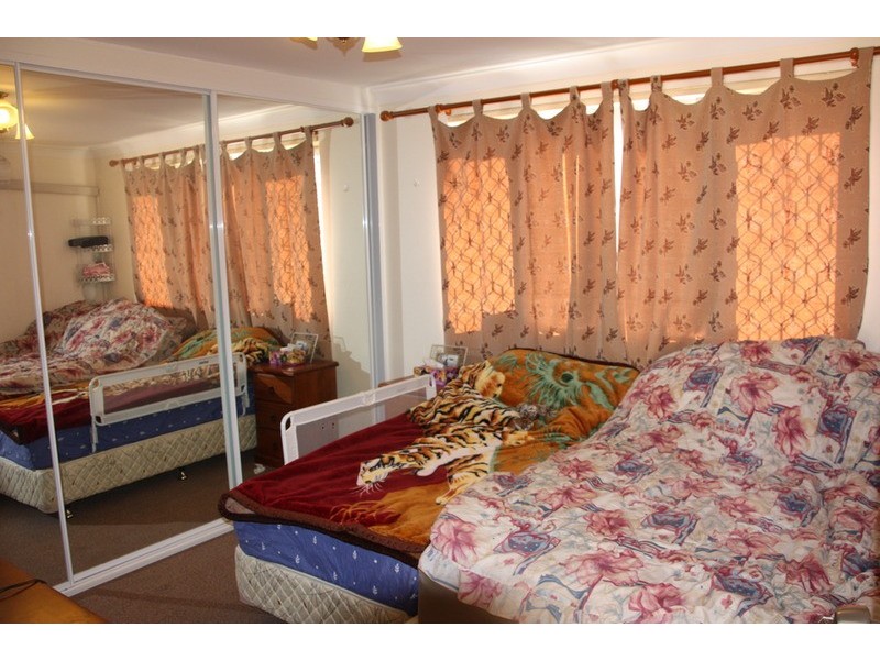 2/39 rosemont  Street, Punchbowl NSW 2196