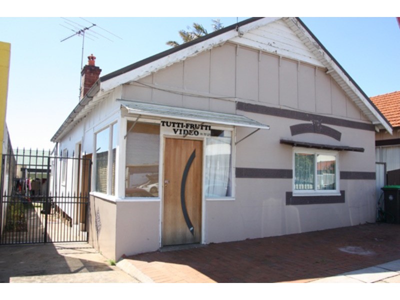 4 NORTHCOTE Street, Canterbury NSW 2193