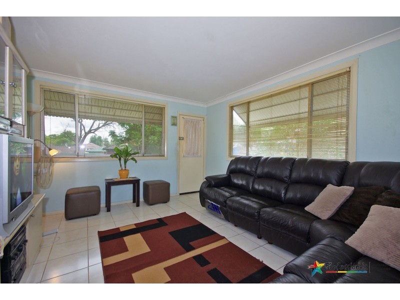 31 BONDS  Road, Punchbowl NSW 2196