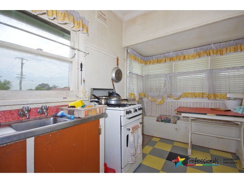 93  HIGHCLERE  Avenue, Punchbowl NSW 2196