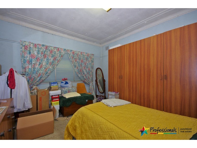 93  HIGHCLERE  Avenue, Punchbowl NSW 2196