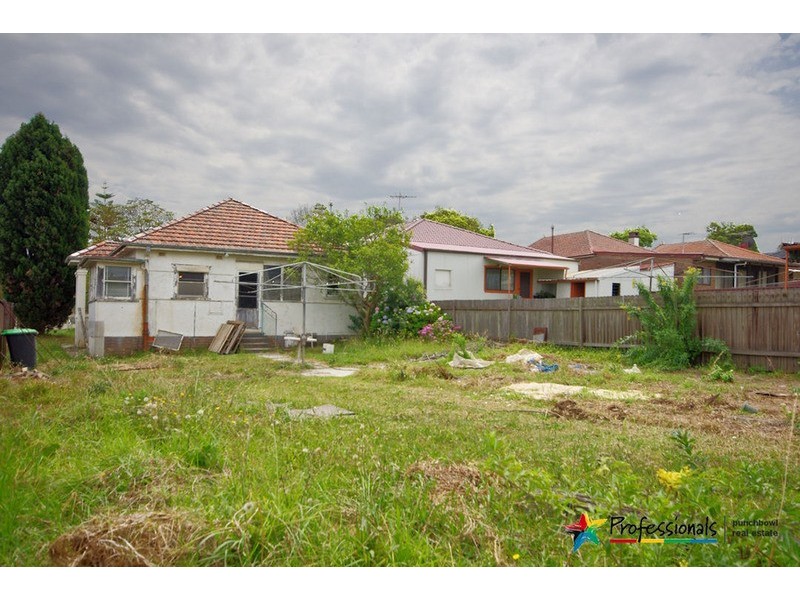 93  HIGHCLERE  Avenue, Punchbowl NSW 2196