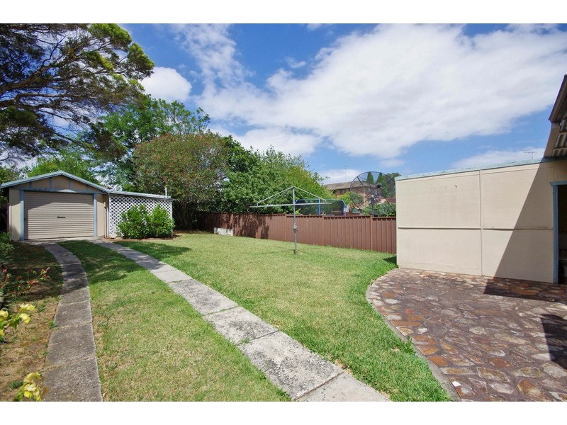82 ROSSMORE Avenue, Punchbowl NSW 2196