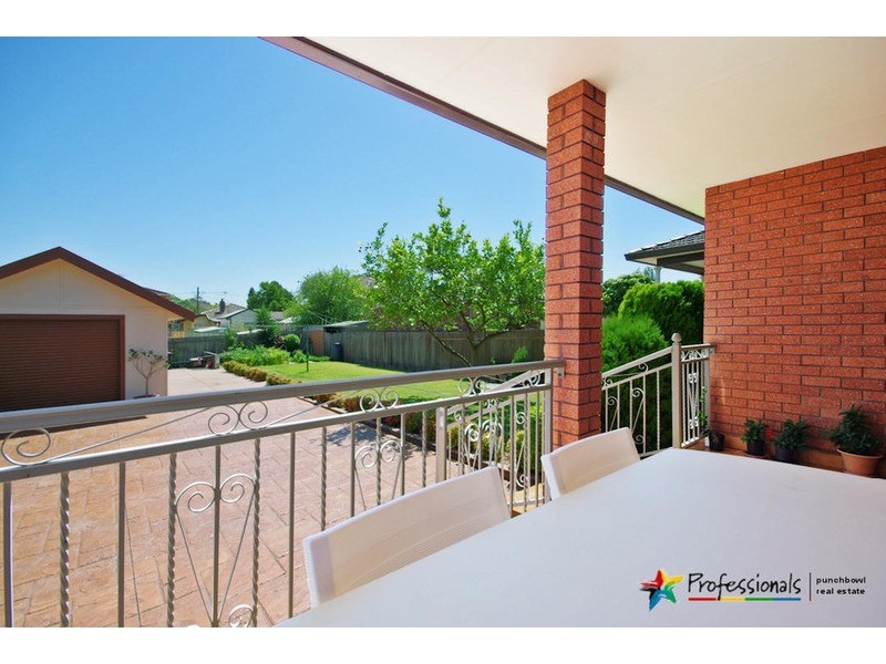 9 DAPHNE Avenue, Bankstown NSW 2200