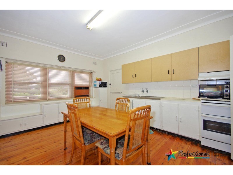 7 LINDEN Avenue, Punchbowl NSW 2196