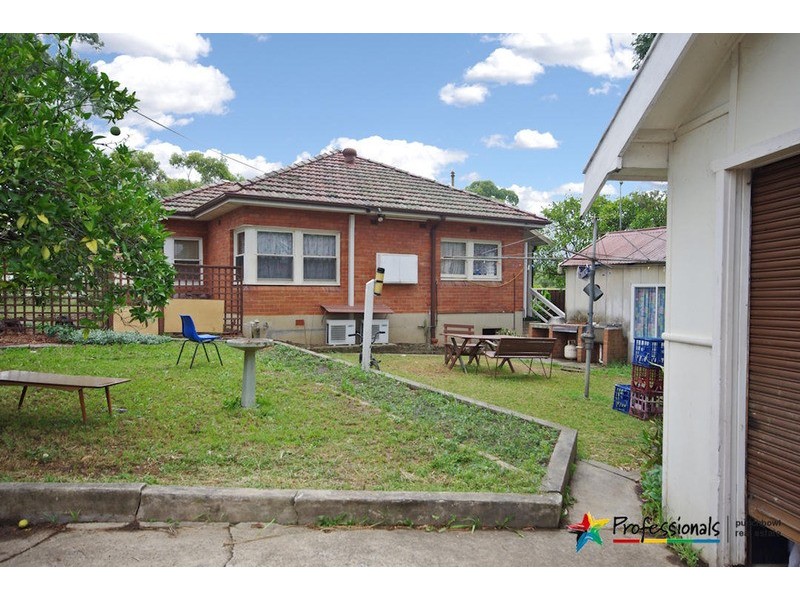 7 LINDEN Avenue, Punchbowl NSW 2196