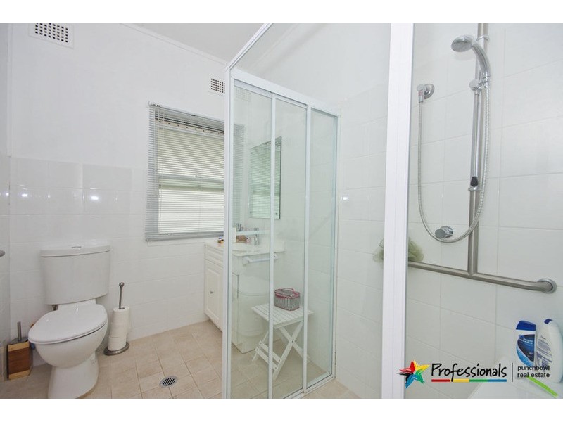 8 LORNA Avenue, Blakehurst NSW 2221