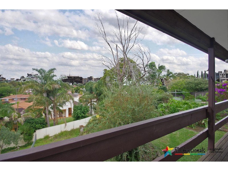 8 LORNA Avenue, Blakehurst NSW 2221