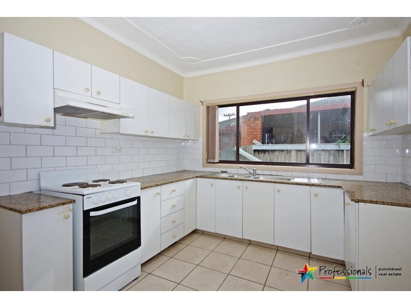 16 COLUMBINE  Avenue, Bankstown NSW 2200