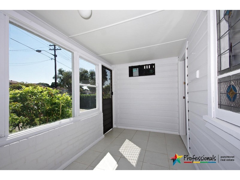 702 PUNCHBOWL Road, Wiley Park NSW 2195