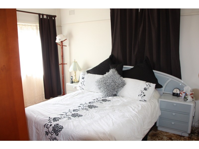 2 LUPIN Street, Riverwood NSW 2210