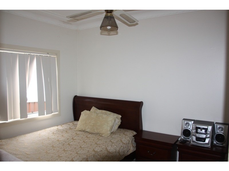 3 Linden  Avenue, Punchbowl NSW 2196