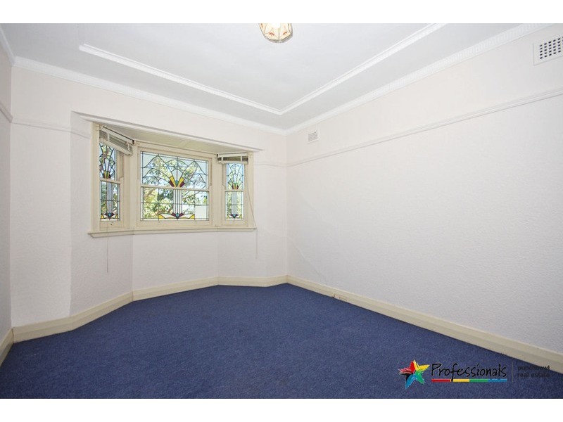 15 MOUNT LEWIS Avenue, Punchbowl NSW 2196