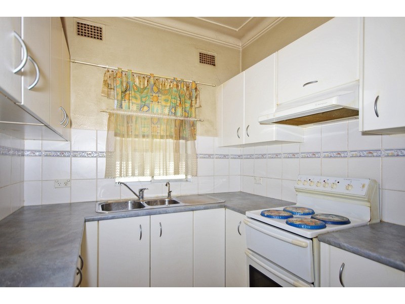 4 WERONA  Avenue, Punchbowl NSW 2196