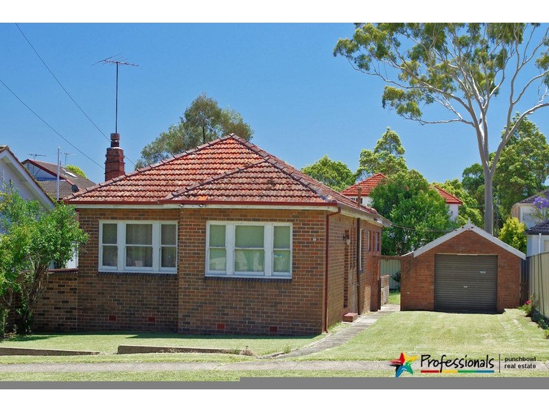 19 SALVIA  Avenue, Bankstown NSW 2200