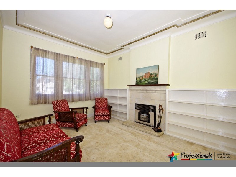 19 SALVIA  Avenue, Bankstown NSW 2200