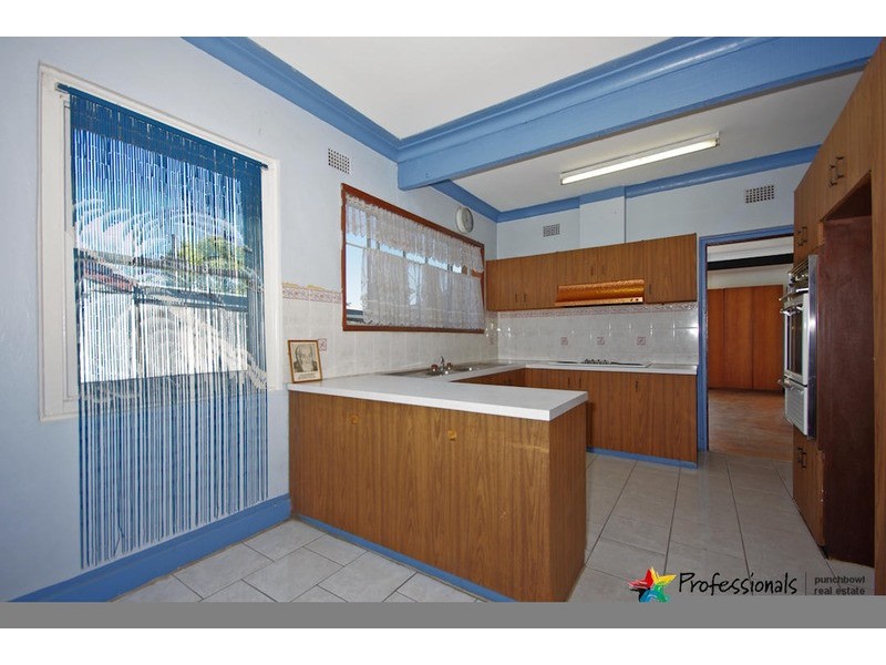 19 SALVIA  Avenue, Bankstown NSW 2200