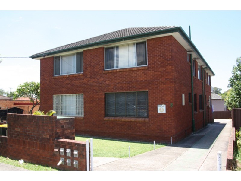 6/8 faux  Street, Wiley Park NSW 2195