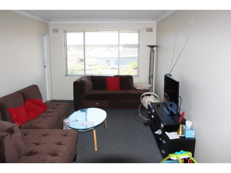 6/8 faux  Street, Wiley Park NSW 2195