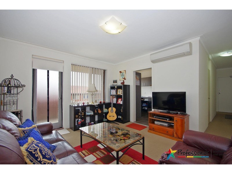 4/16 BROADWAY, Punchbowl NSW 2196