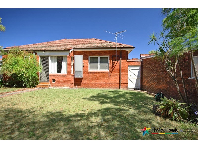 5 REID Avenue, Clemton Park NSW 2206