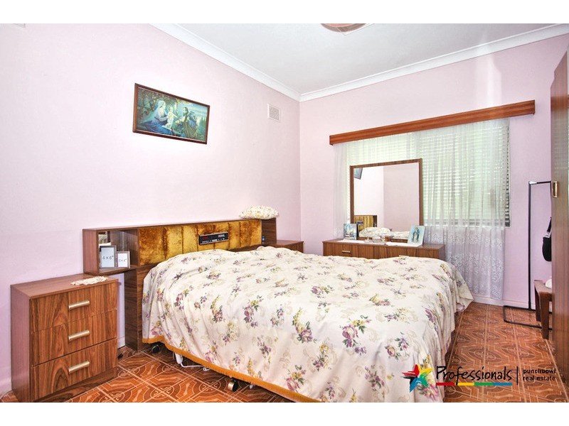 4 HENRY  Street, Punchbowl NSW 2196